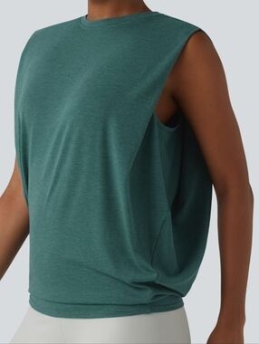 HALARA Sleeveless Crewneck Tank Top in Teal - Women Yoga Tank